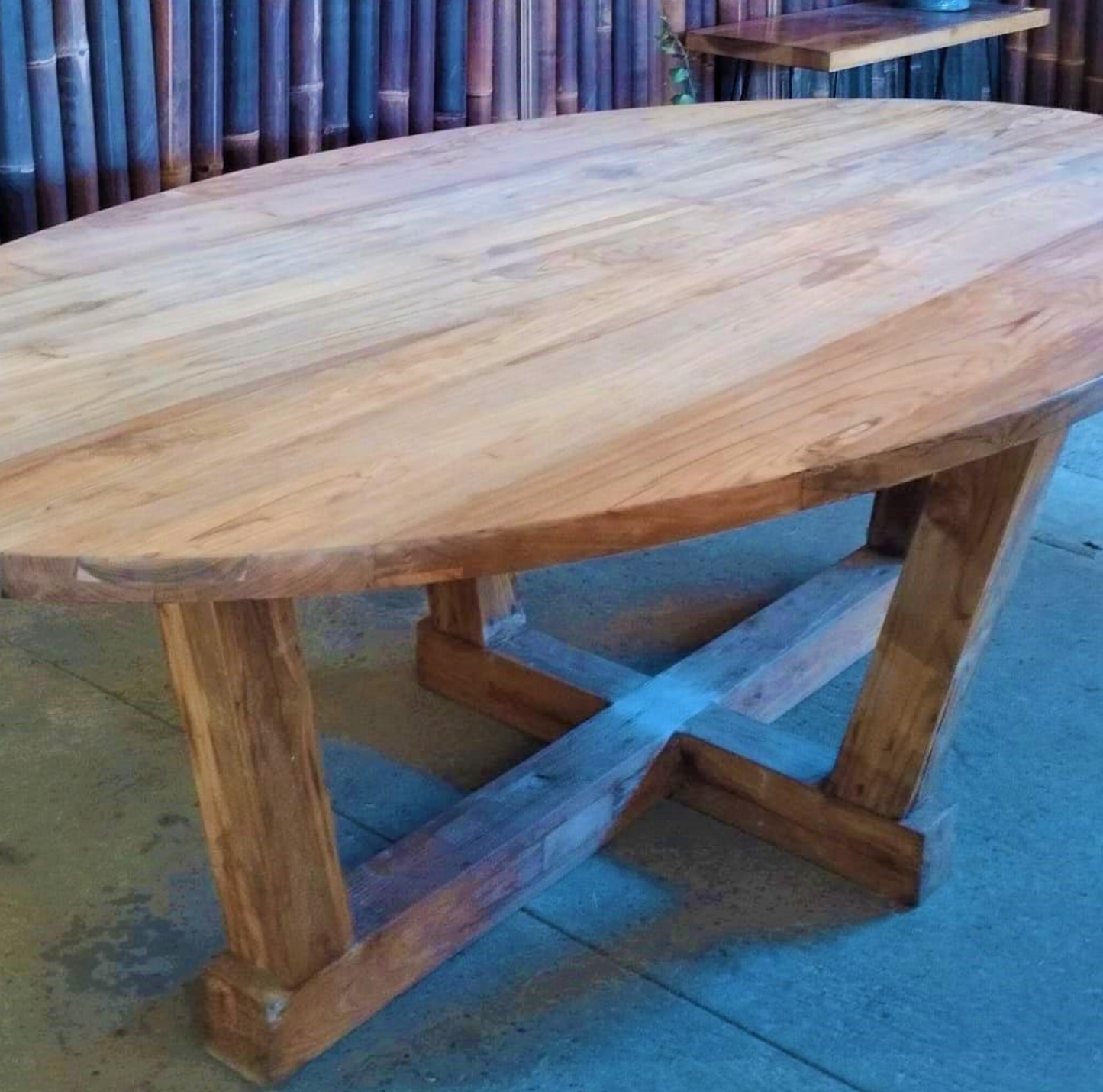 Table en Teck Ovale